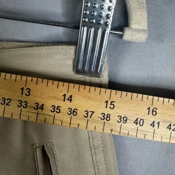 Jamie Sadock Women's Khaki Zip Pocket Pleated Front Shorts Size 8 Golf - Picture 5 of 6